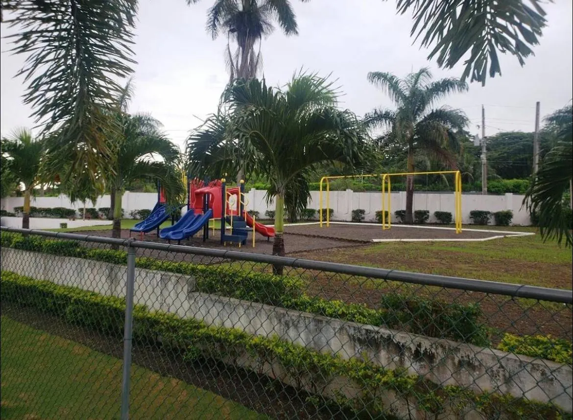 Dreams Palms - Drax Hall Manor Steer Town